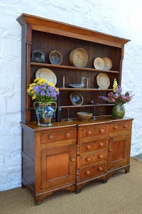 Welsh Vernacular Furniture   Antiques and Interiors 953019 Image 1