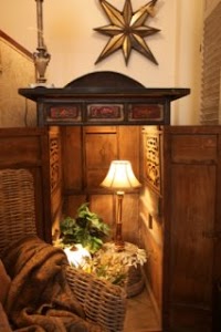 Antiques and Country Living 954476 Image 4