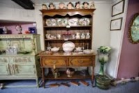 Cotswold Antiques and Tea Room 954365 Image 8