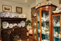 Room for Antiques 954907 Image 3