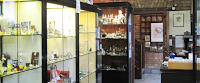 Snape Antiques and Collectors Centre 949782 Image 2